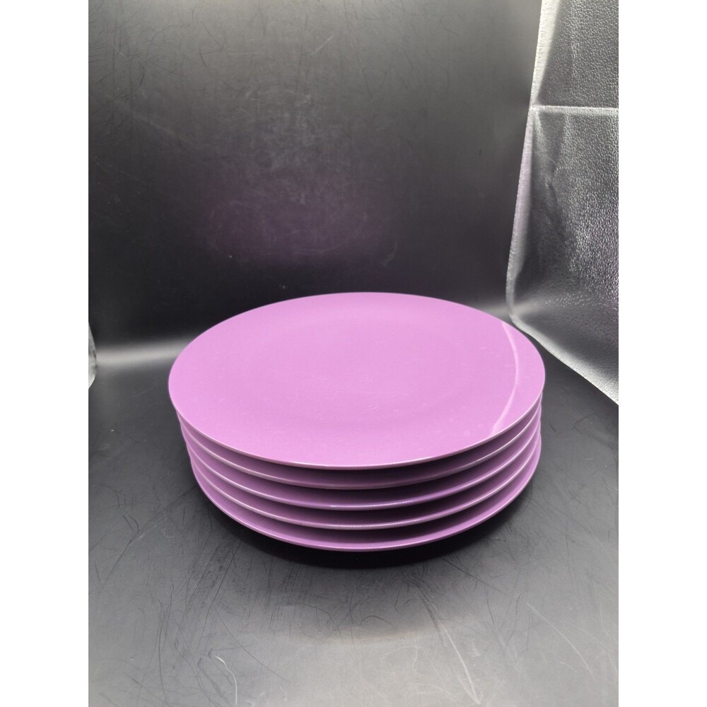 Tupperware Vtg 11 Inch Dinner Plate Grape Purple. Melamine 4573A-2